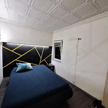 The Garden Hideaway Apartment